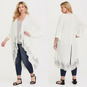 EUC Torrid Ivory Gauze Sequin Kimono Size 1/2